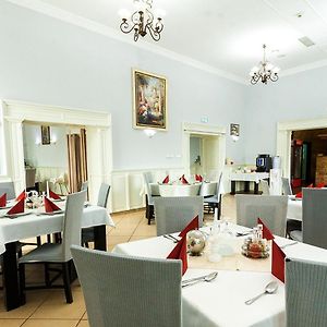 Astoria Hotel & Restaurant